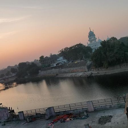 Kailash Kuti Guest House Ujjain Eksteriør bilde