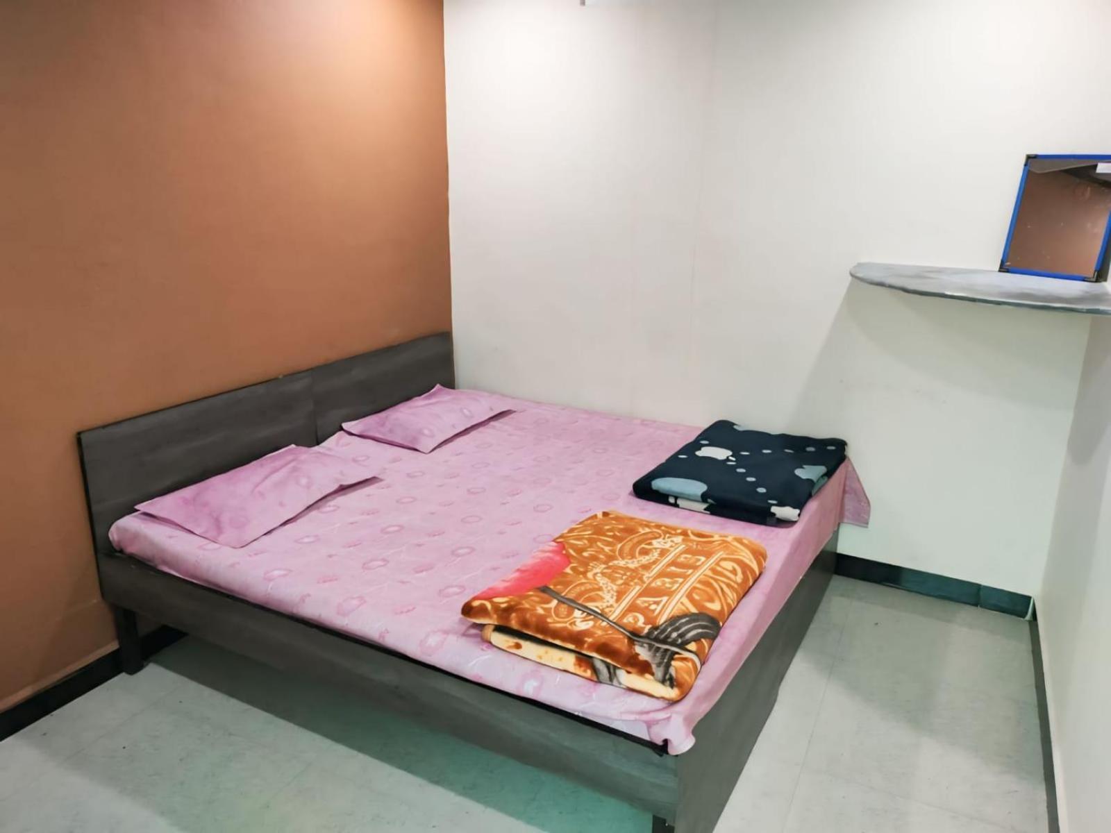 Kailash Kuti Guest House Ujjain Eksteriør bilde